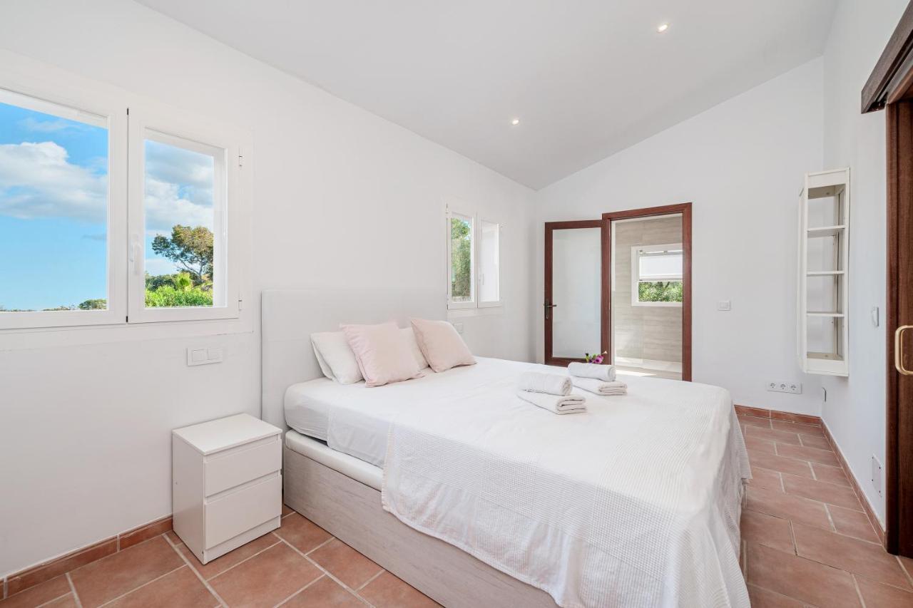 Villa Abril Santanyi Bagian luar foto